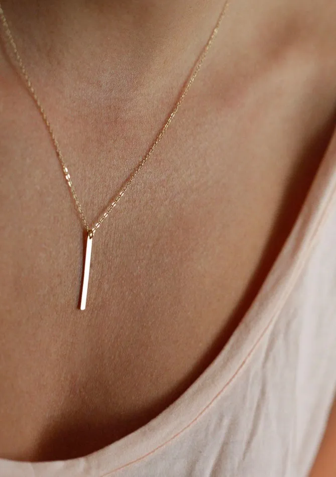 Capucinne Necklaces Vertical Bar Necklace Dainty Gold Chain