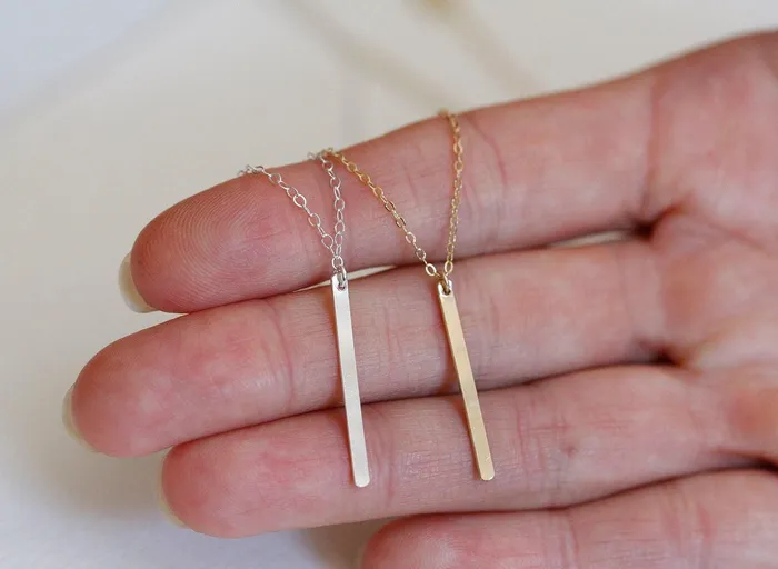 Capucinne Necklaces Vertical Bar Necklace Dainty Gold Chain
